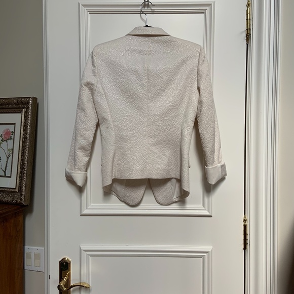 Elizabeth and James white Abigail brocade blazer - Picture 3 of 5